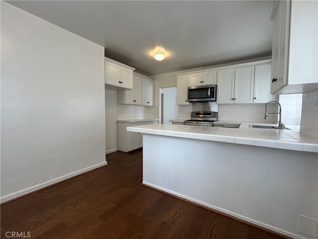 214 E Stocker Street - Photo 25