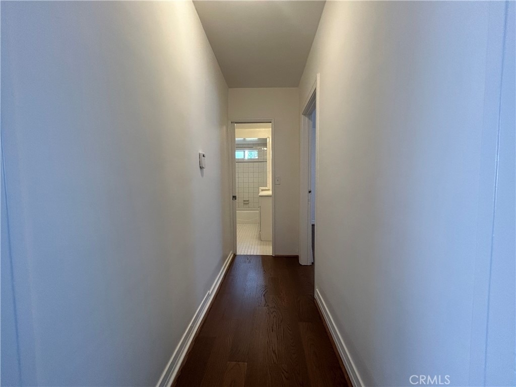 214 E Stocker Street - Photo 15