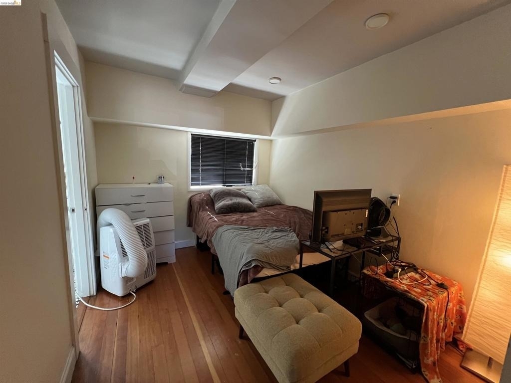 1532 Milvia St - Photo 1