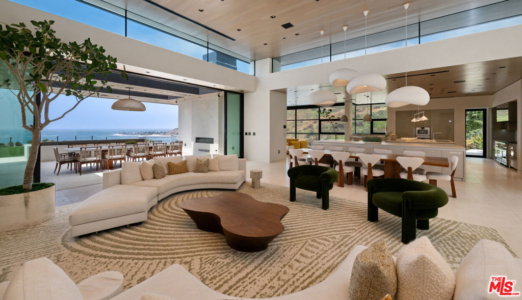 5012 Carbon Beach Terrace - Photo 3