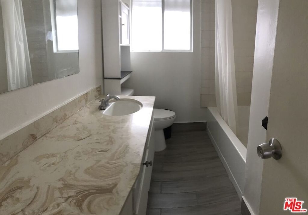 5853 Gregory Avenue - Photo 5
