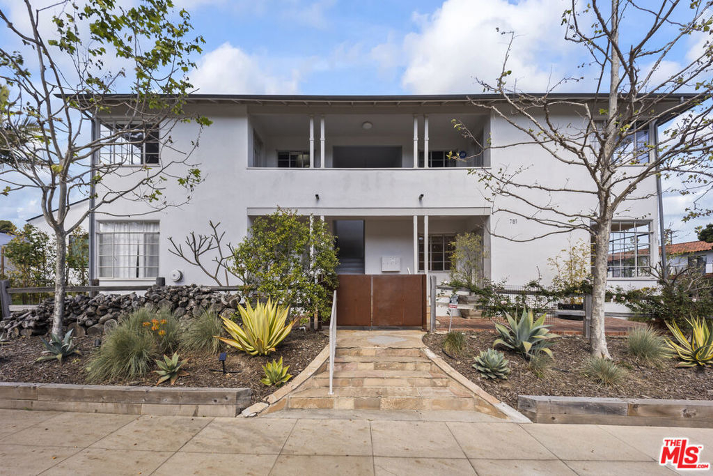 751 18th Street - Photo 0