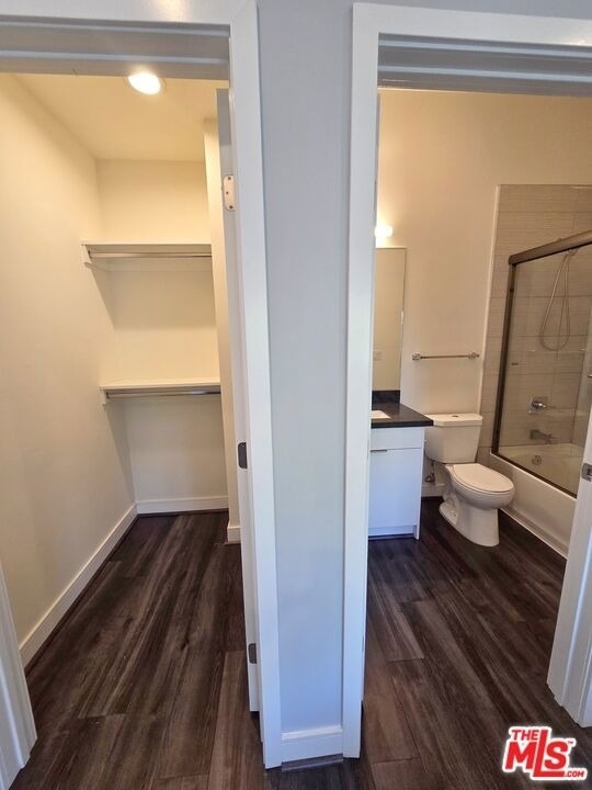 2651 S Hobart Blvd - Photo 7