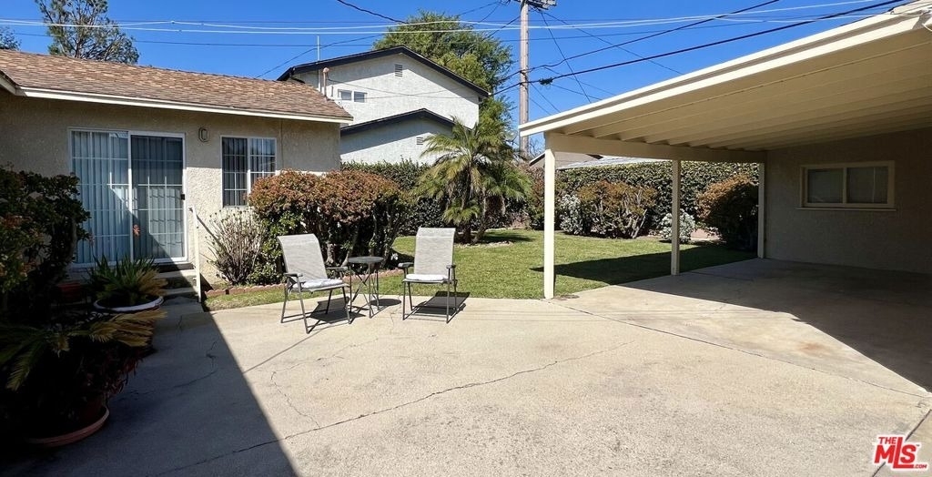 14013 Addison Street - Photo 16