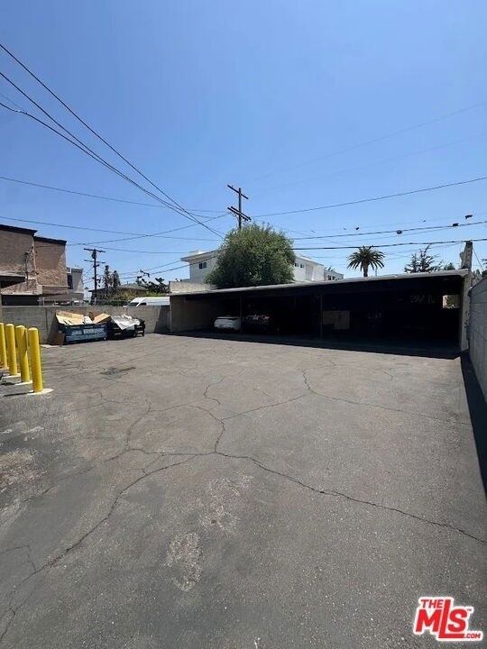 14202 Delano Street - Photo 10