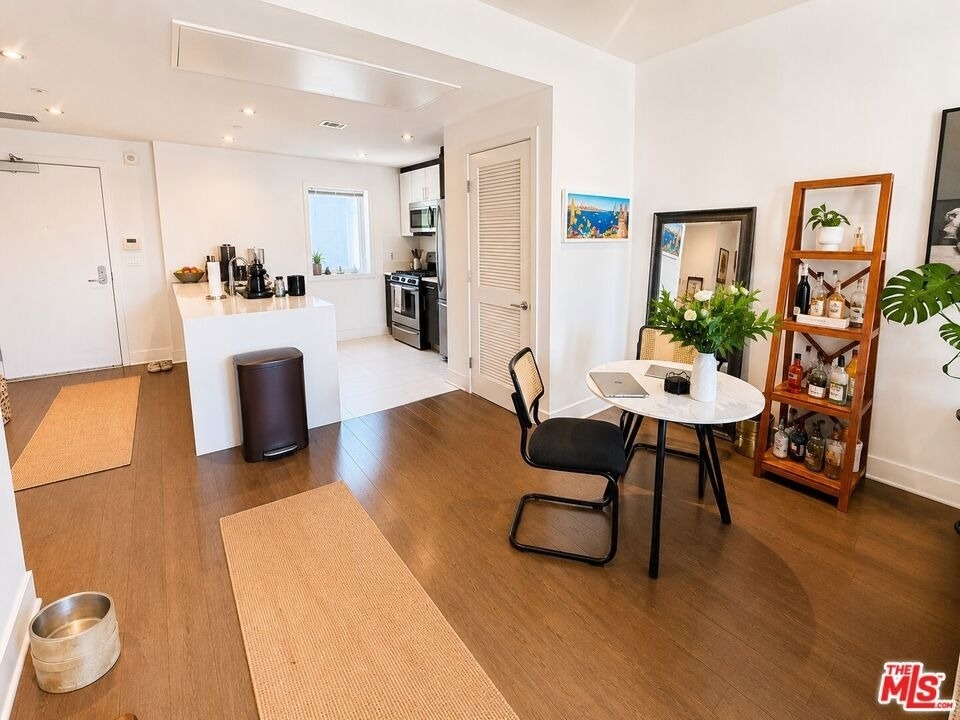 7857 W Manchester Avenue - Photo 11