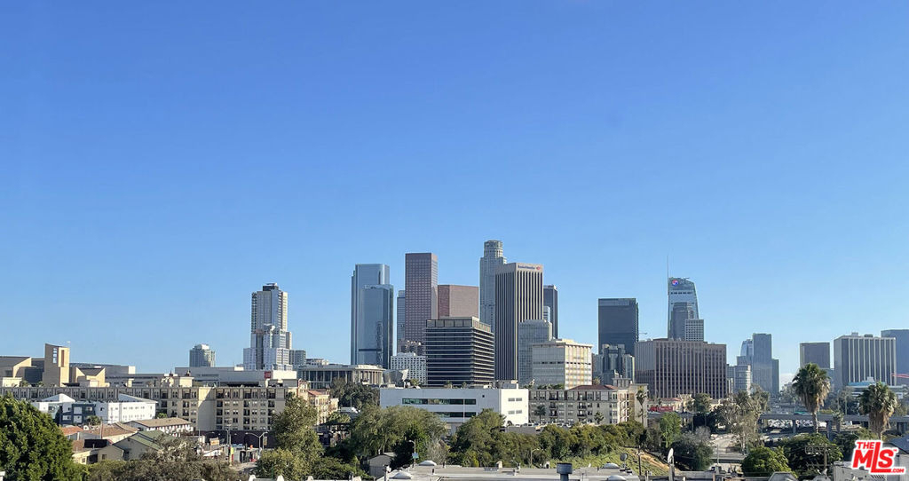 870 Figueroa Terrace - Photo 28