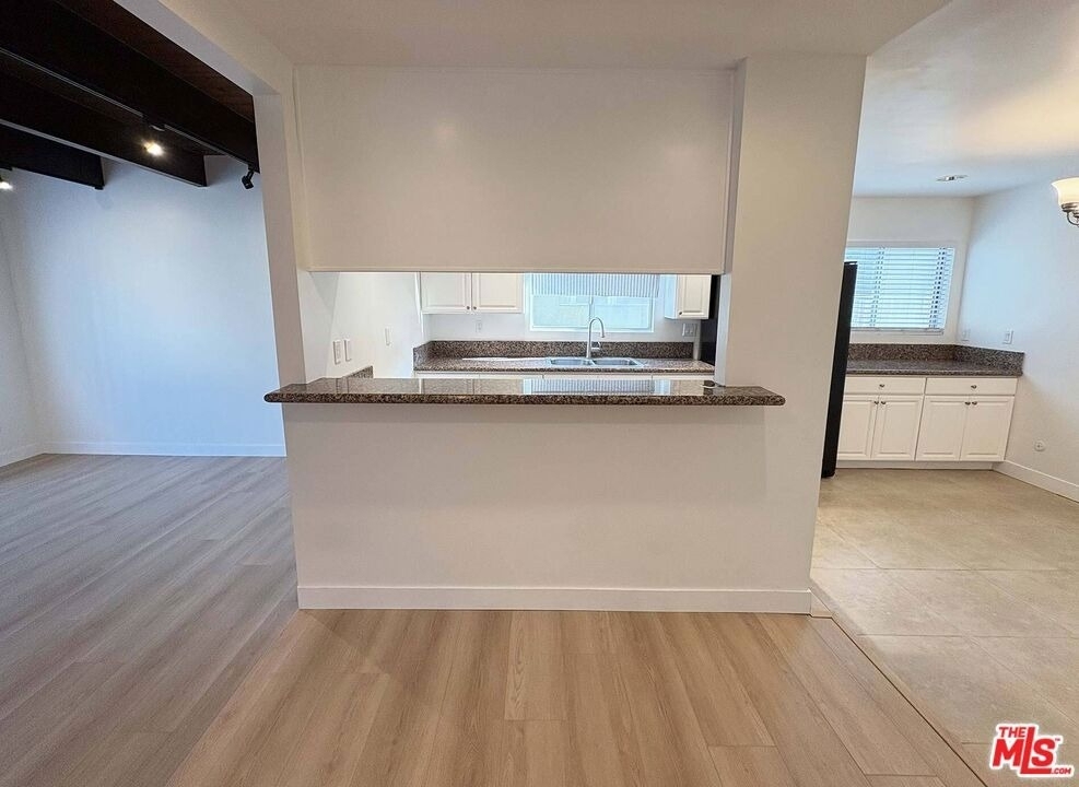870 Figueroa Terrace - Photo 6