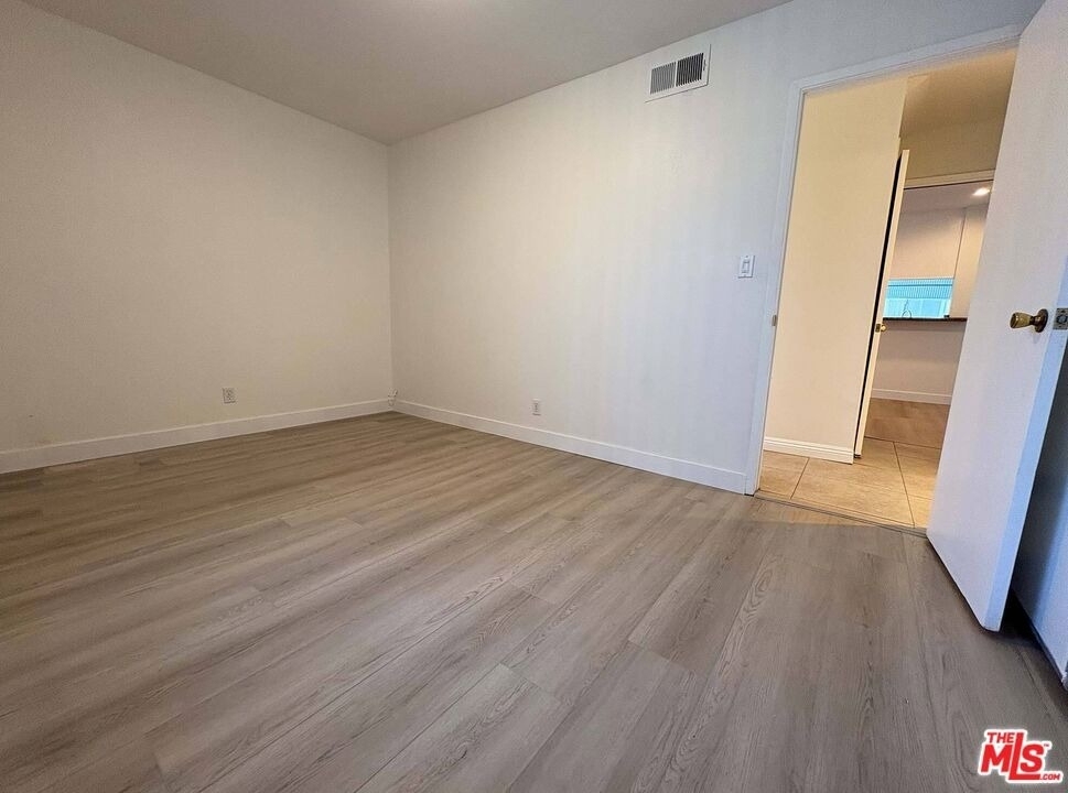 870 Figueroa Terrace - Photo 25