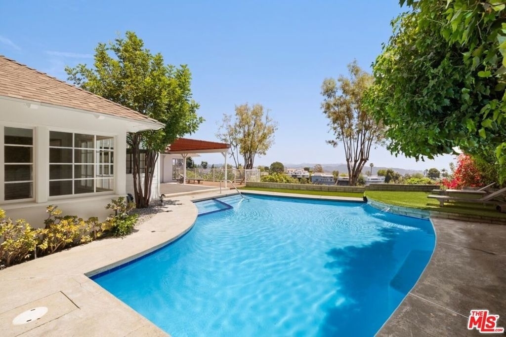2120 Linda Flora Drive - Photo 14