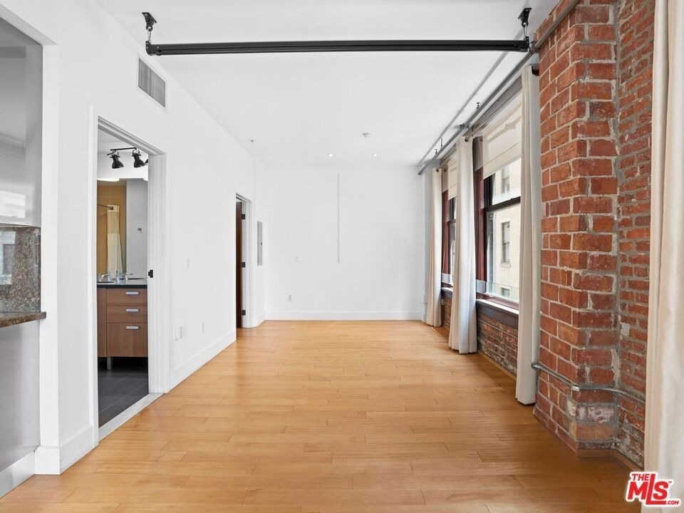 460 S Spring Street - Photo 8