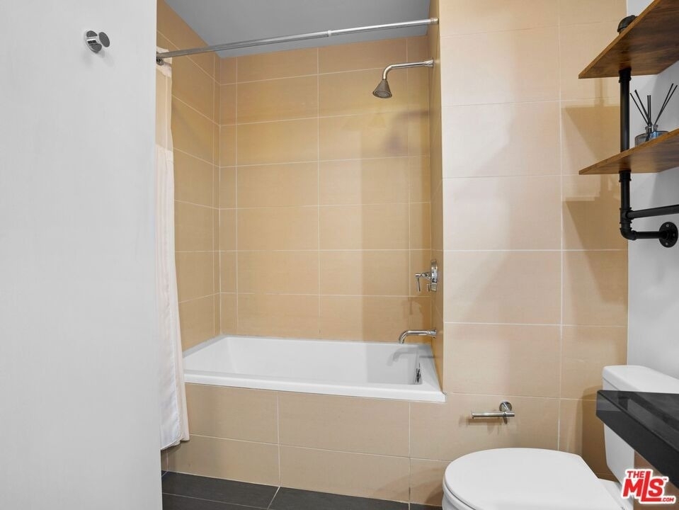 460 S Spring Street - Photo 13