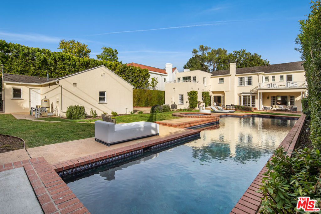 625 N Sierra Drive - Photo 16