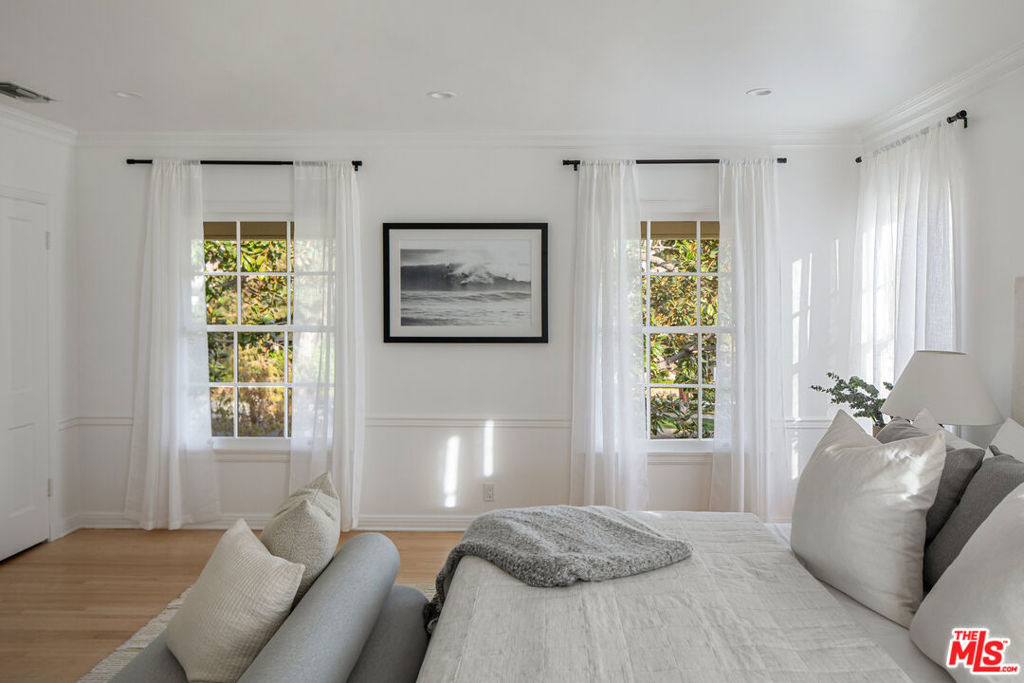 625 N Sierra Drive - Photo 12