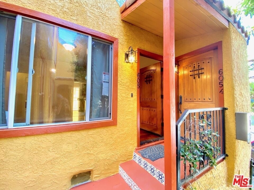 605 1/2 Tularosa Drive - Photo 5