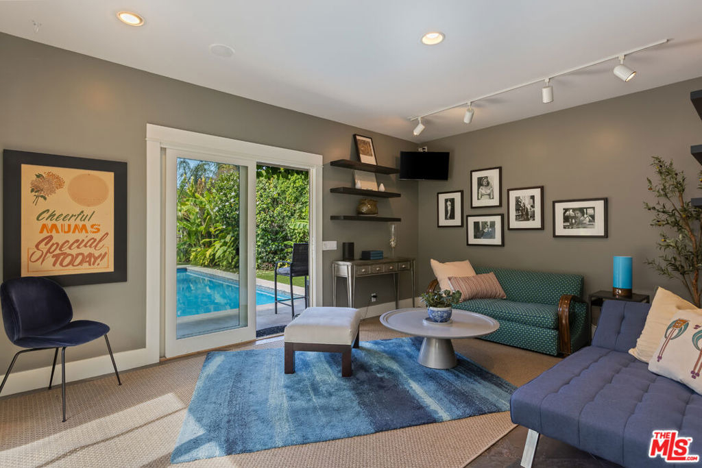 11835 S South Park Avenue - Photo 14