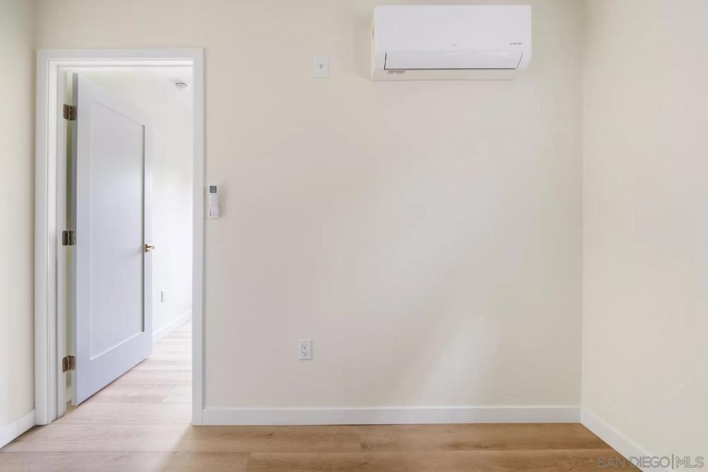 722 E 116th - Photo 5