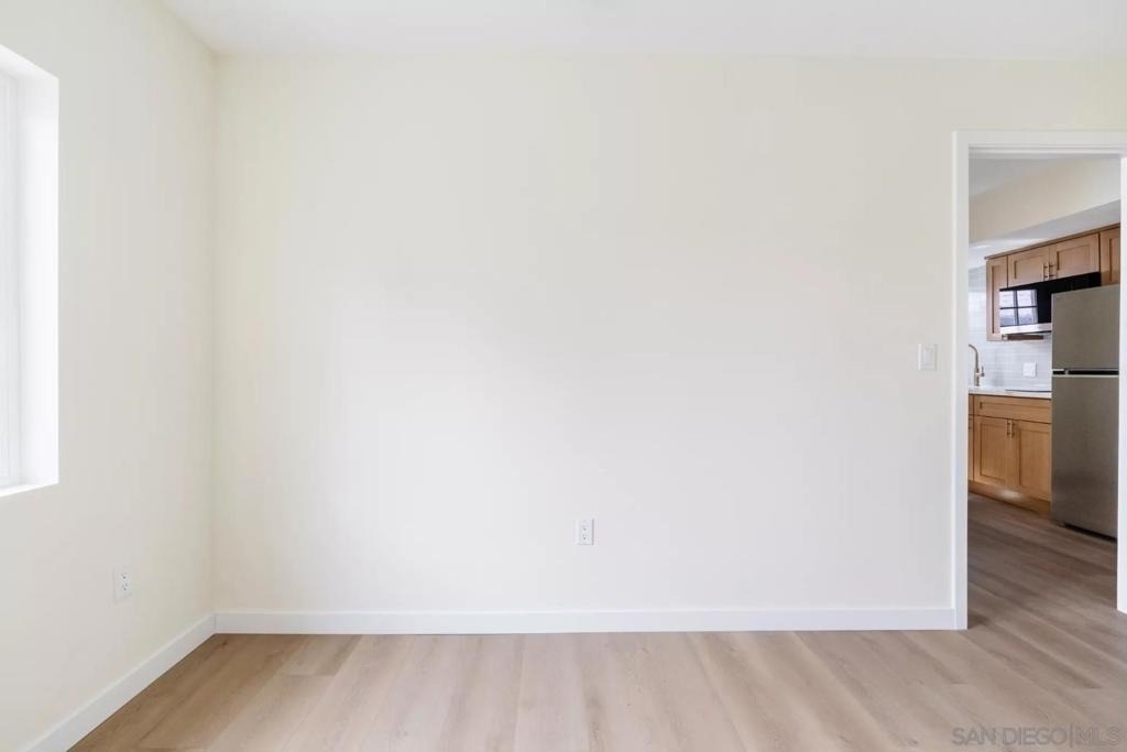 722 E 116th - Photo 4