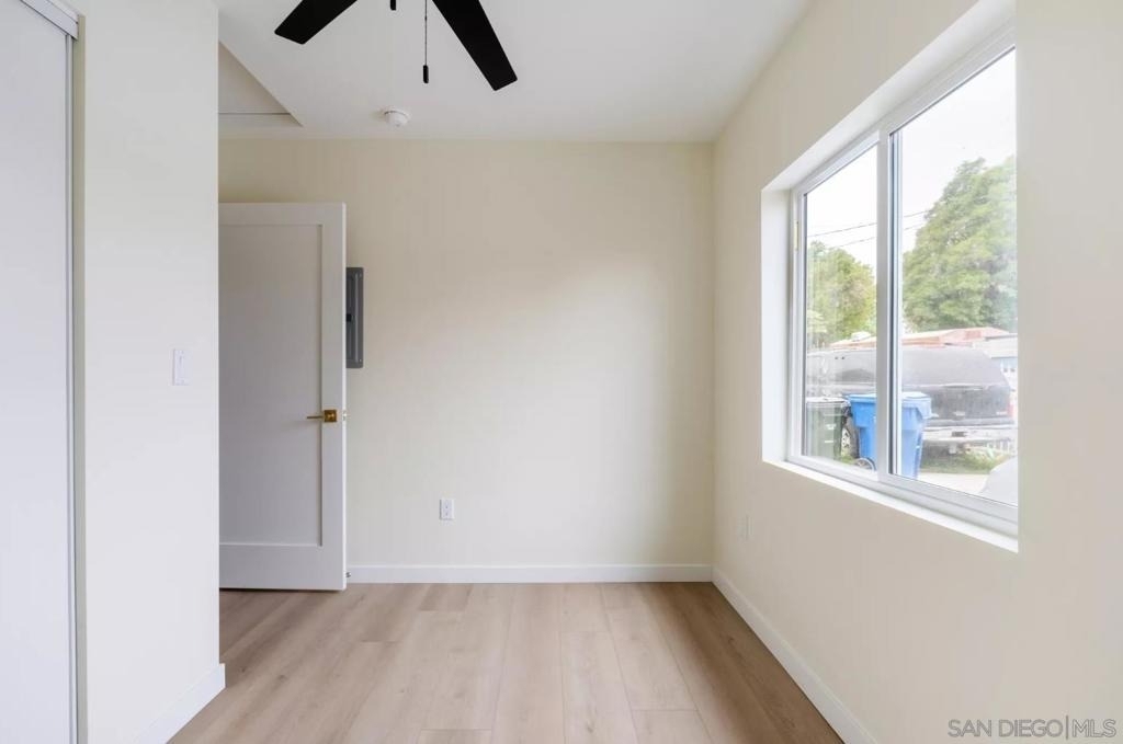 722 E 116th - Photo 9