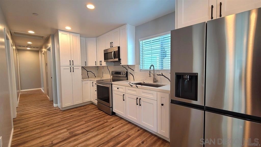 8834 Valencia St - Photo 5