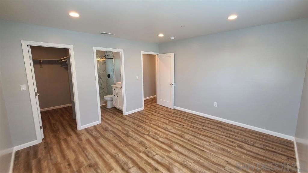 8834 Valencia St - Photo 9
