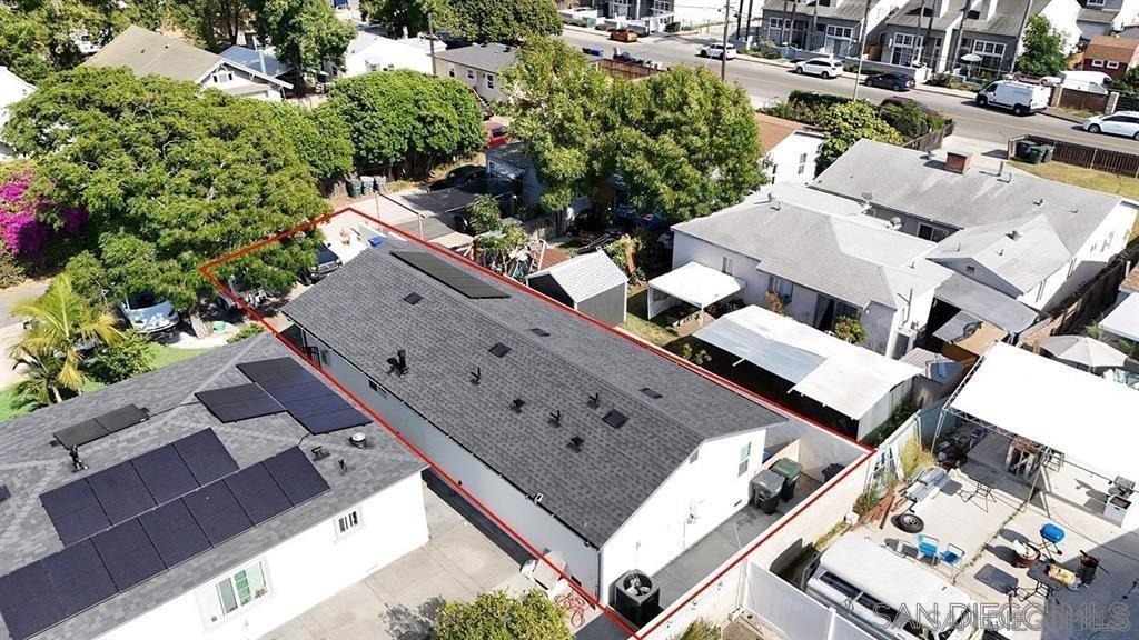 8834 Valencia St - Photo 22