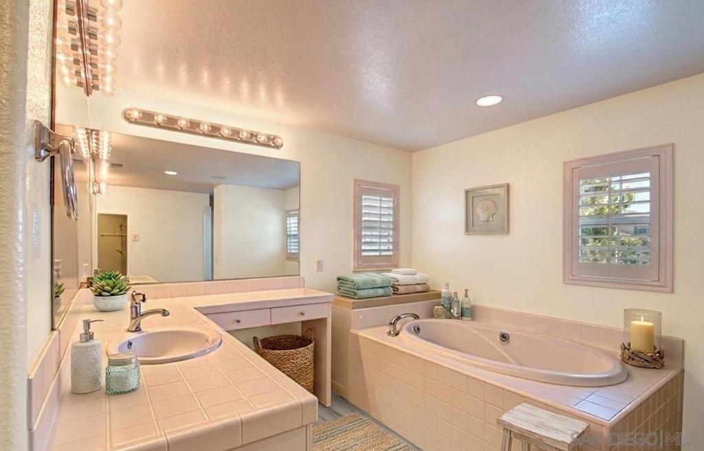 5292 Village Dr - Photo 7