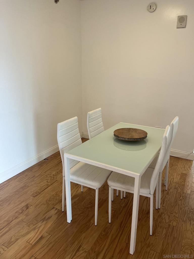 425 W Beech - Photo 21