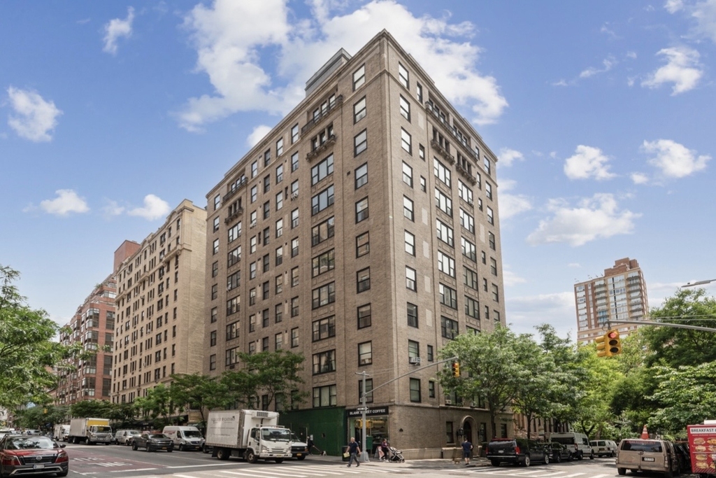 E 80th St and Lexington Ave - Photo 11