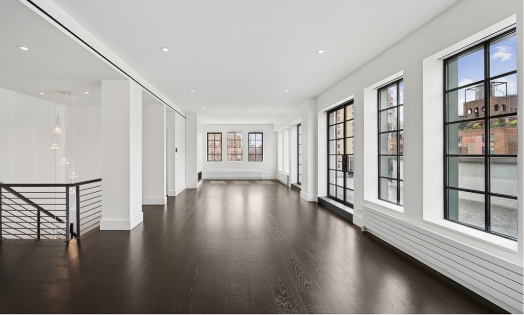 E 80th St and Lexington Ave - Photo 3
