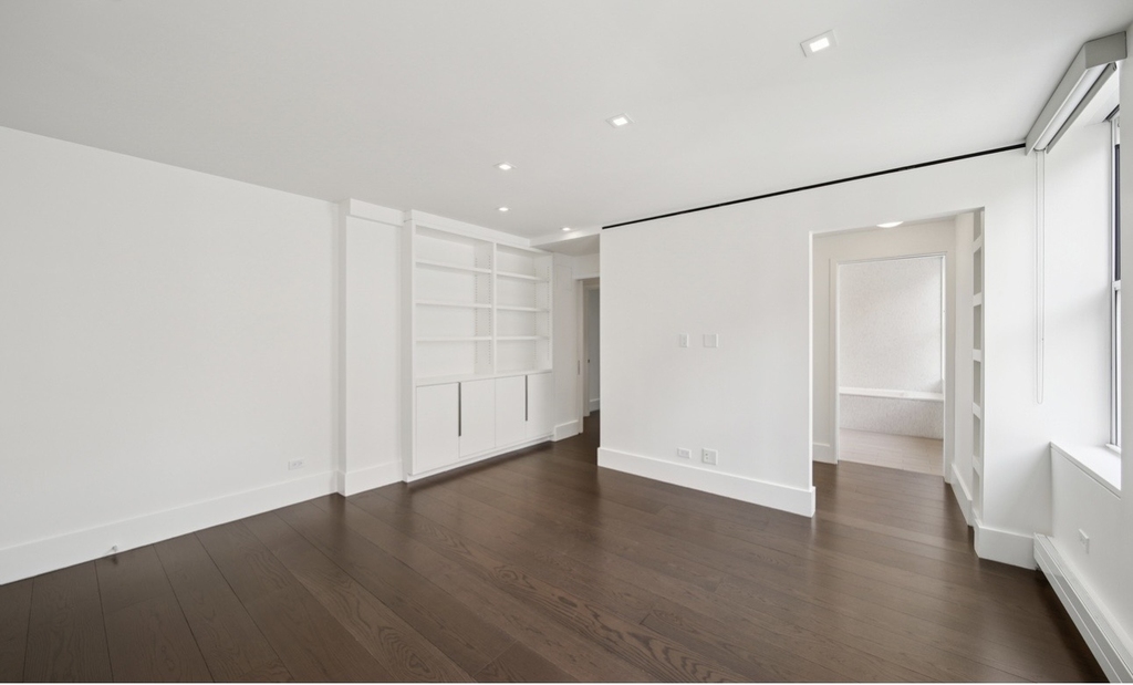 E 80th St and Lexington Ave - Photo 7