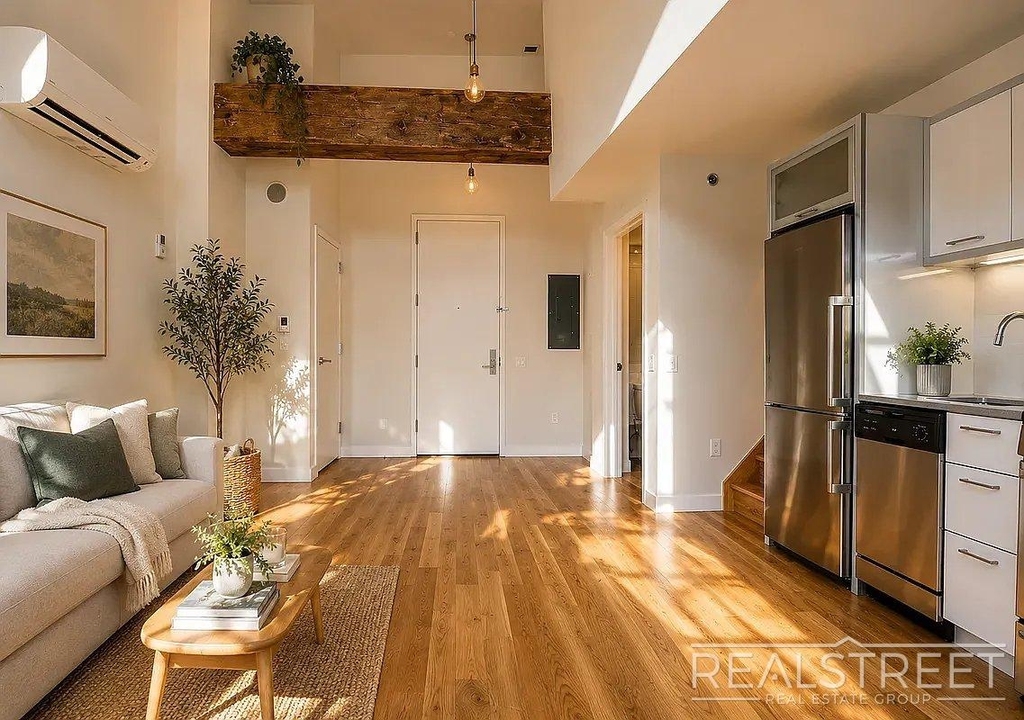 96 Dupont Street - Photo 1