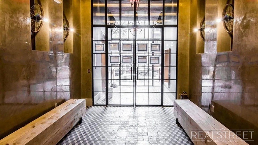 17 Monitor Street - Photo 16