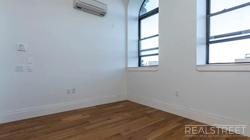 17 Monitor Street - Photo 7