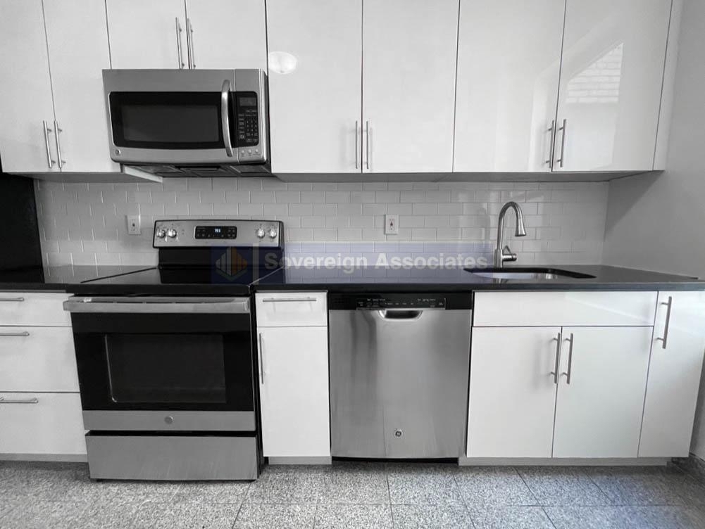 664 West 163rd Street - Photo 4
