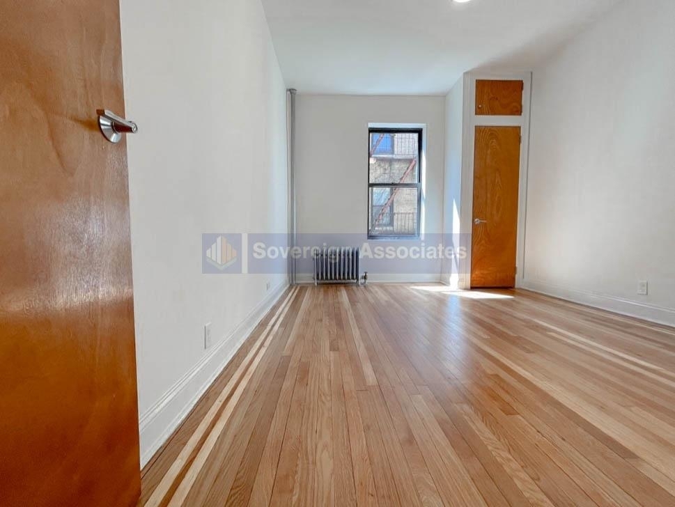 664 West 163rd Street - Photo 7