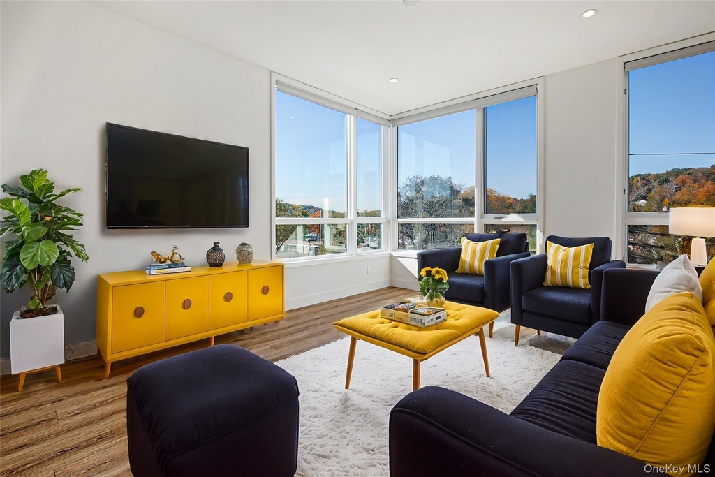 39 Washington Avenue - Photo 0