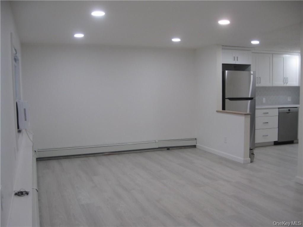 525 Lake Road - Photo 3