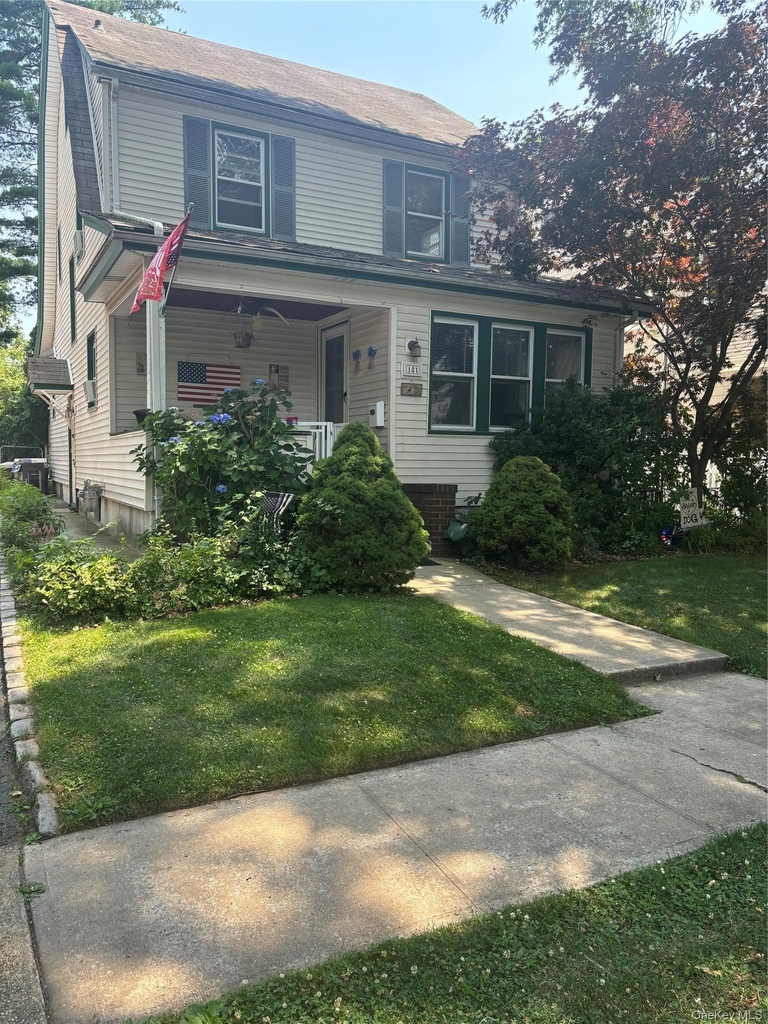 181 Violet Avenue - Photo 0