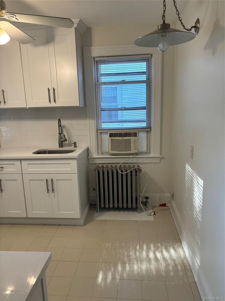 181 Violet Avenue - Photo 1