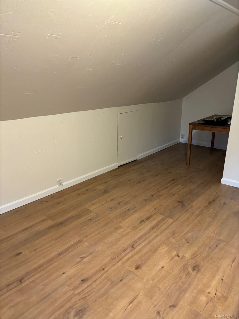 181 Violet Avenue - Photo 5