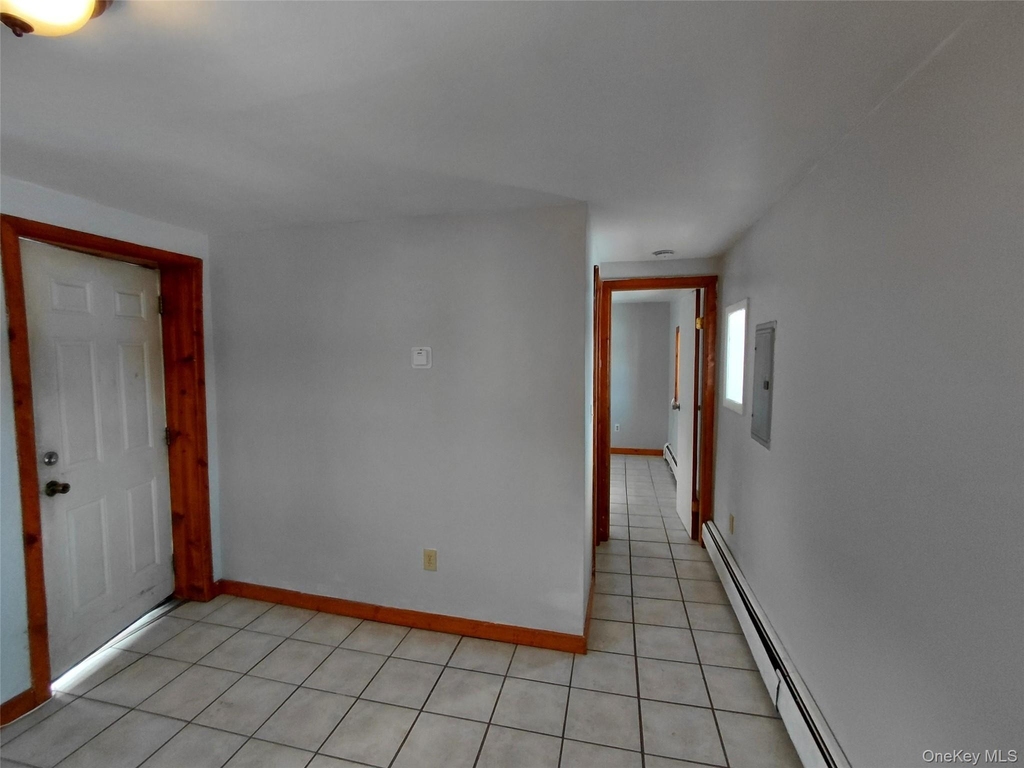 2095 Ulster Avenue - Photo 2