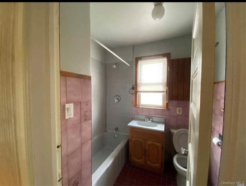 217-17 38 Avenue - Photo 5