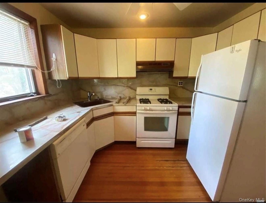 217-17 38 Avenue - Photo 1