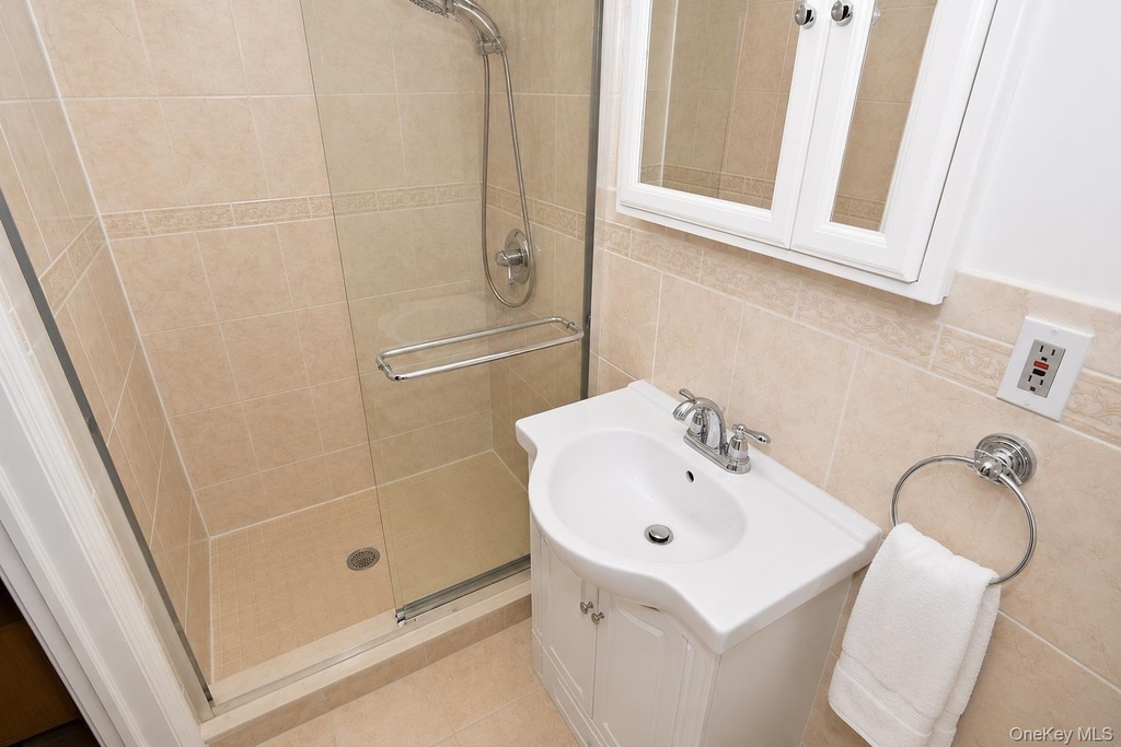 51 Whitman Avenue - Photo 14