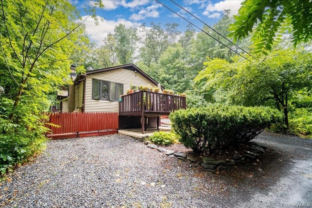 13 Laurel Trail - Photo 1