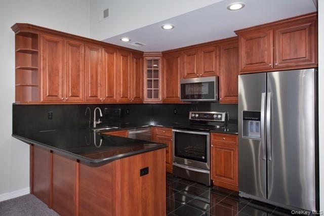 13 Towne Drive - Photo 2