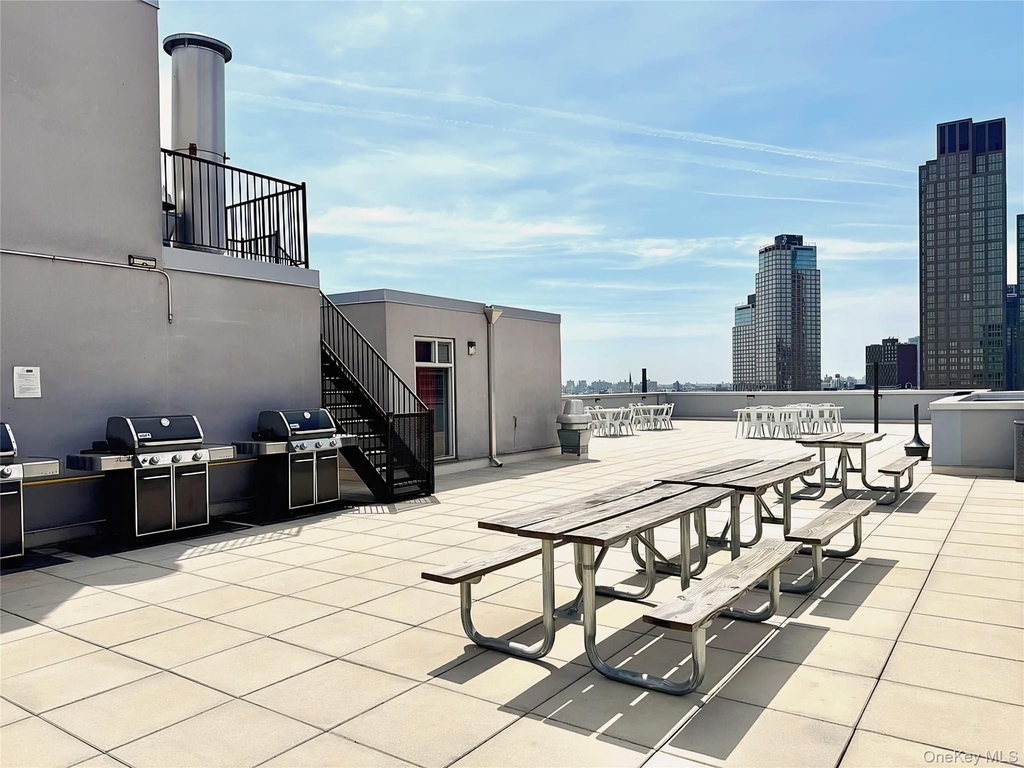 226 50th Avenue - Photo 7