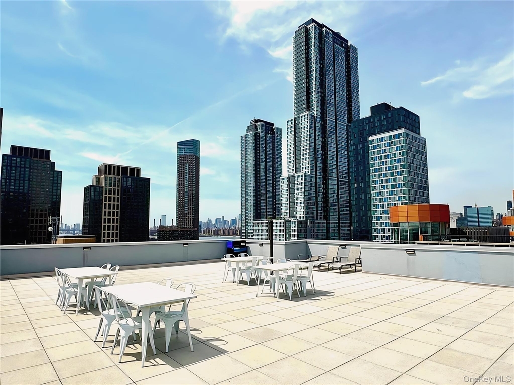226 50th Avenue - Photo 8