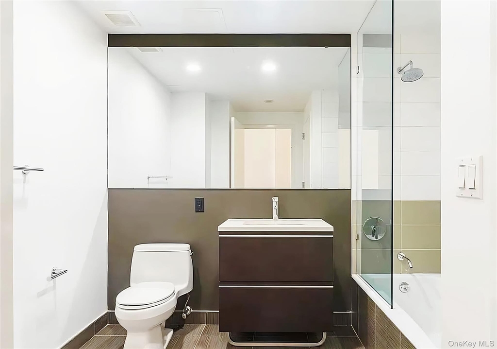 226 50th Avenue - Photo 4